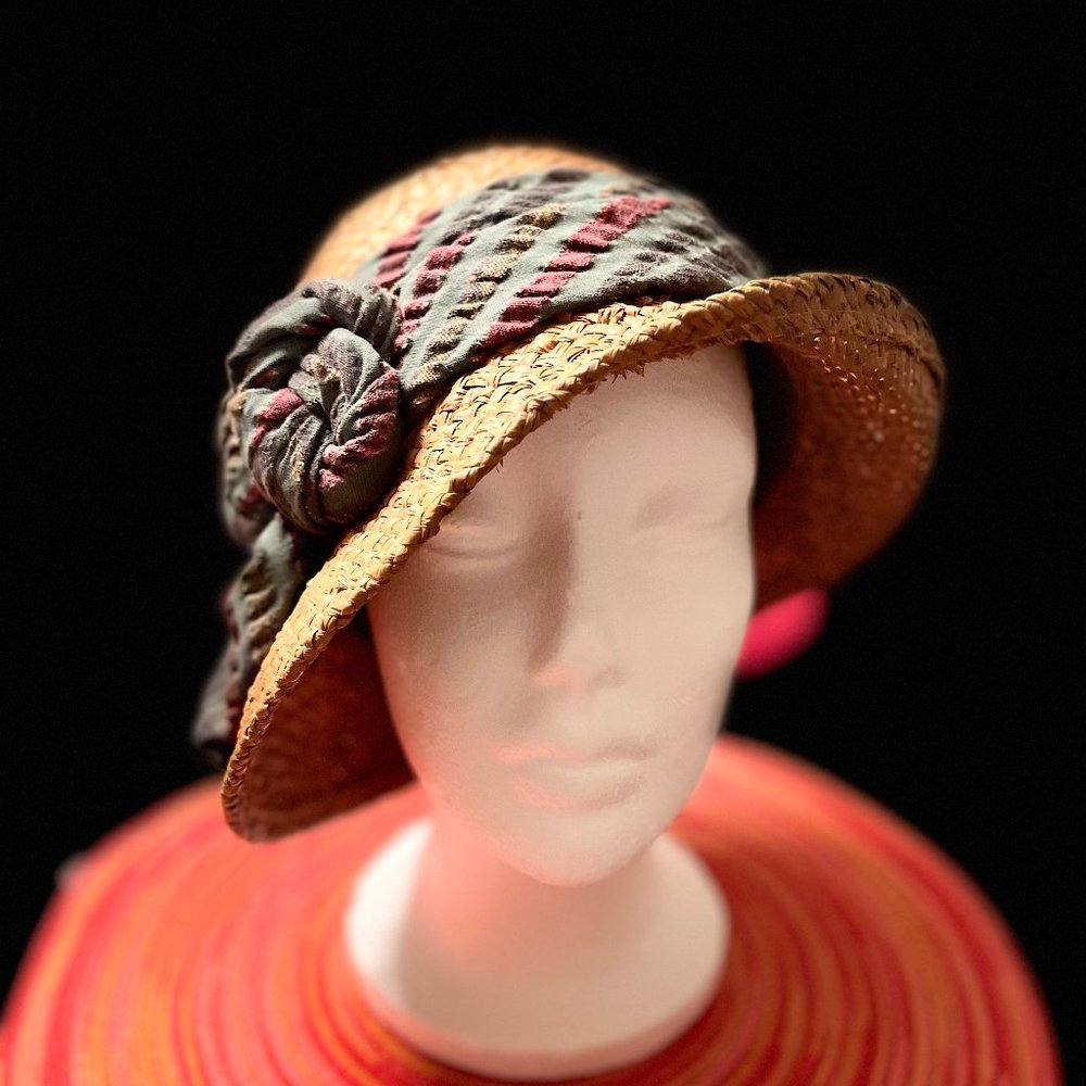 Kathy Jeanne Light Brown Straw Cloche, Size M